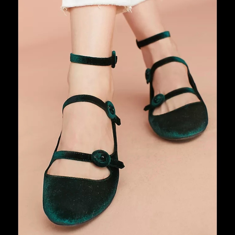 Chelsea Crew emerald green velvet Maryjanes w/ 3 straps